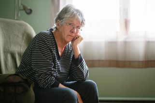 ŽENA-IN - Mamka se pohřbívá zaživa, na vyšetření ale jít odmítá. Je nesnesitelná a já už nevím, jak jí pomoci, zoufá si Markéta